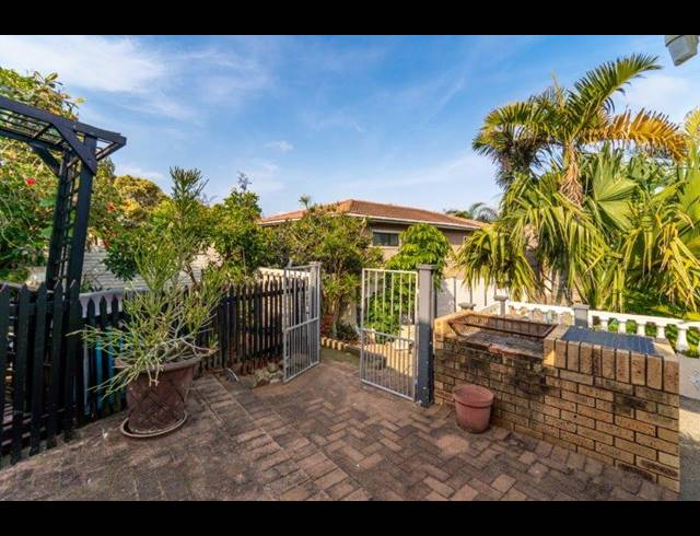 3 BEDROOM HOUSE FOR SALE IN BLUFF